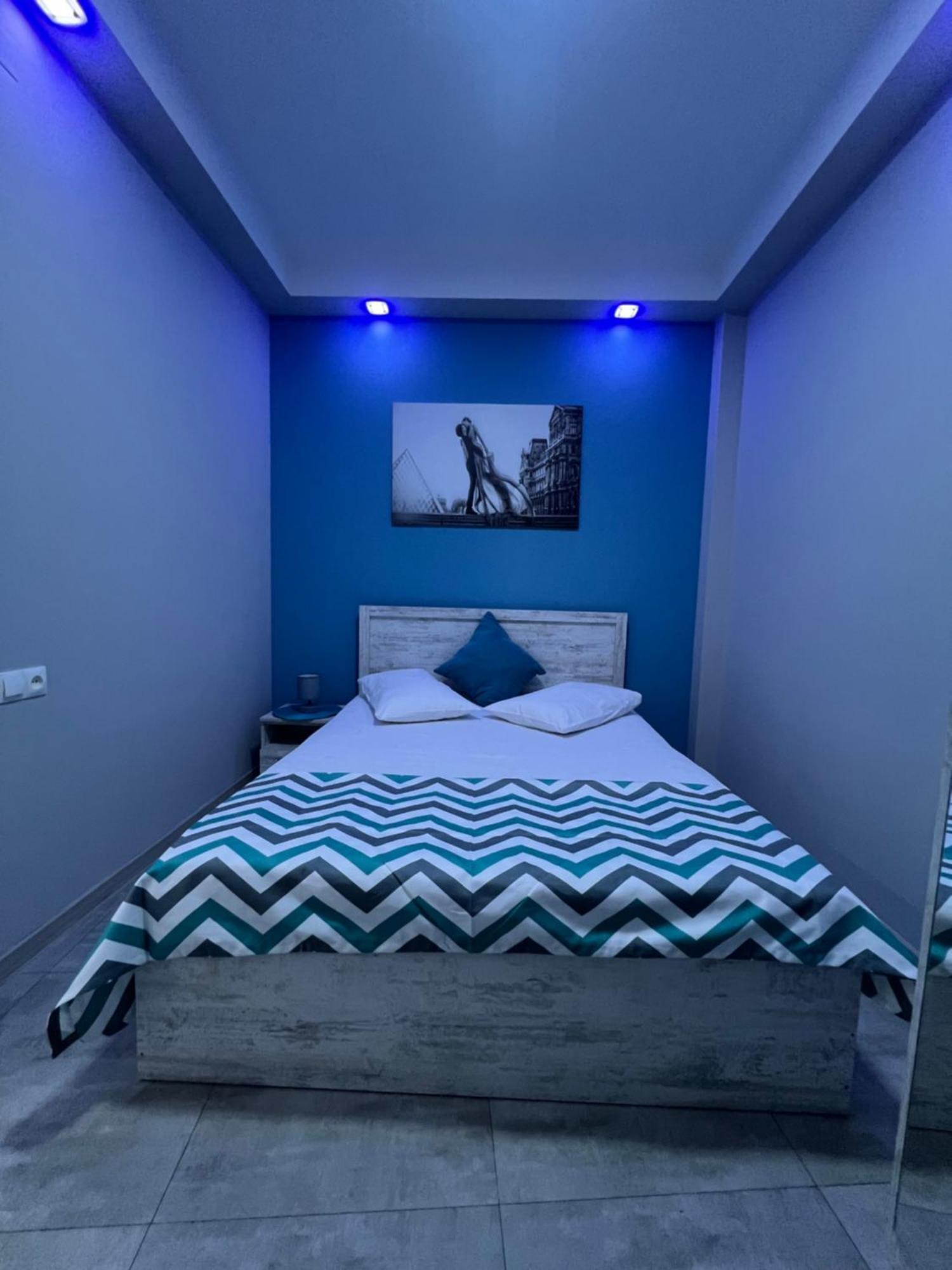 Cool Blue Interior Self Check In Leilighet Jerevan Eksteriør bilde