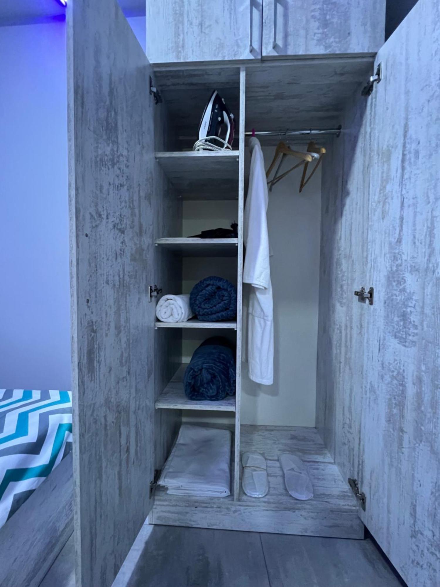 Cool Blue Interior Self Check In Leilighet Jerevan Eksteriør bilde